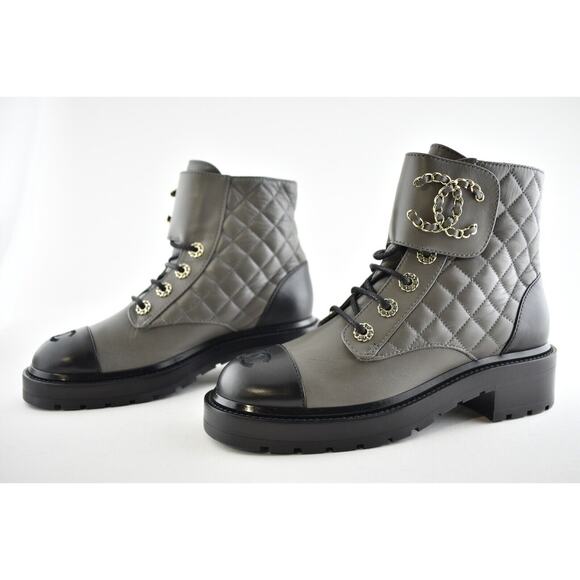Chanel 21A Grey Black Quilted CC Chain Combat Lace Up Tie Ankle Short Boots 40.5 - Picture 9 of 11